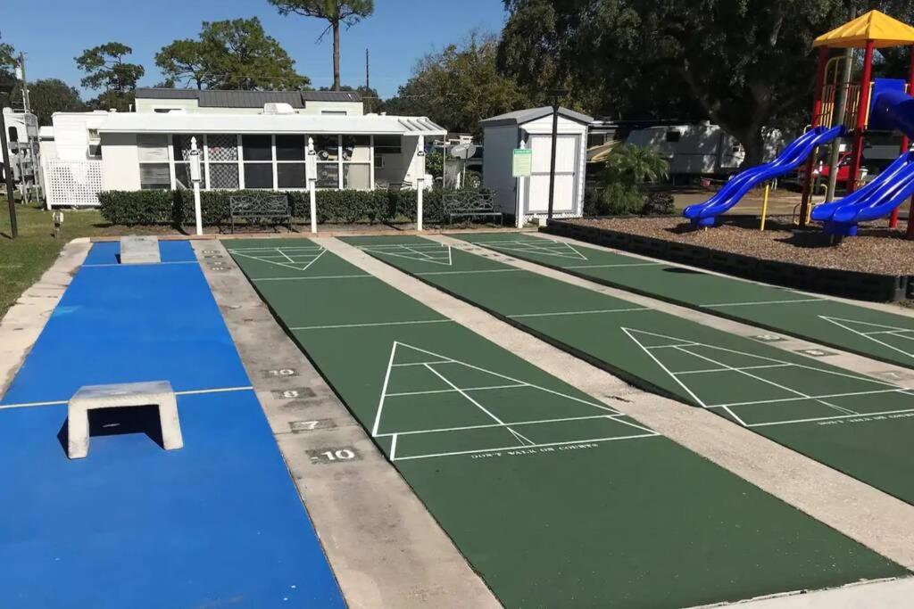 Cozy Tiny Home Near Disney World & Orlando Parks! キシミー エクステリア 写真