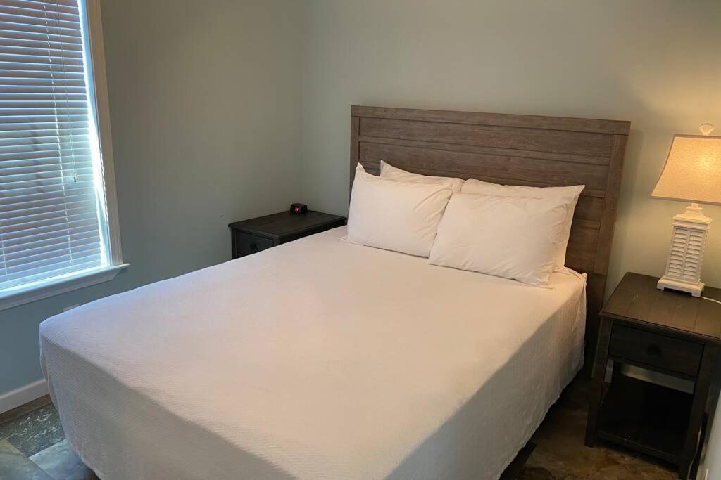 Cozy Tiny Home Near Disney World & Orlando Parks! キシミー エクステリア 写真